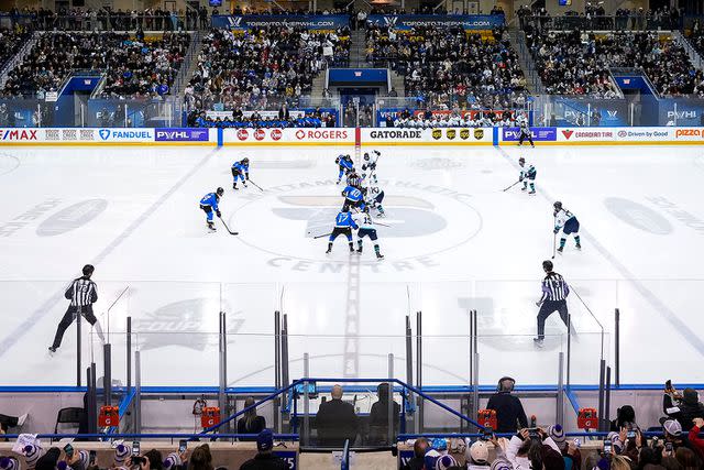 Team Toronto vs. Team New York