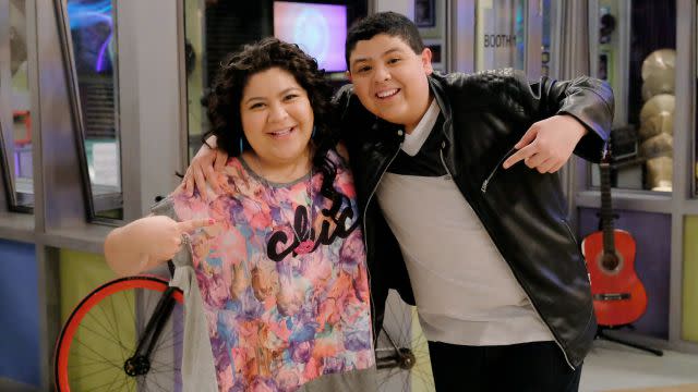 EXCLUSIVE: It's a Sibling Showdown on 'Austin & Ally' When a