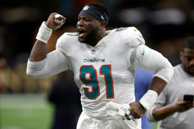 NFL Dolphins release Nigerian defensive end Ogbah - Yahoo Sport