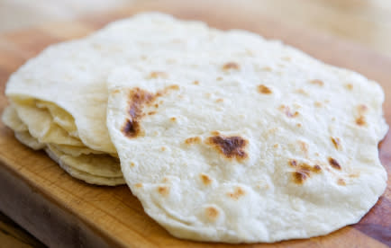 La ceniza de la tortilla quemada regula el pH de la boca / iStockphotos