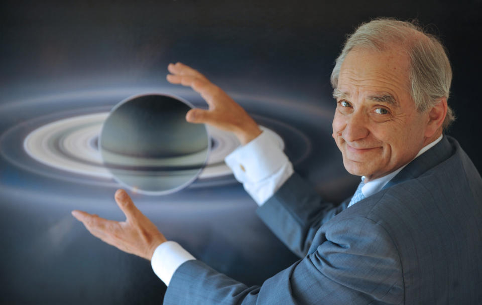 <p>André Brahic, astrophysicien français, est décédé dimanche 15 mai à Paris, des suites d’un cancer. Il était âgé de 73 ans. André Brahic était célèbre pour avoir découvert les anneaux de Neptune. <br></p><p>Source : M6info</p>