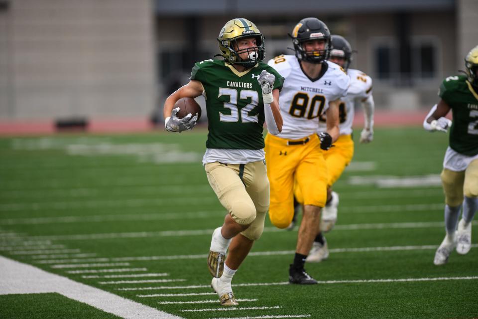 Jefferson's Dawson Sechser (32) runs for the touchdown during the first quarter on Friday, Sept. 22, 2023 at Howard Wood Field in Sioux Falls, South Dakota.