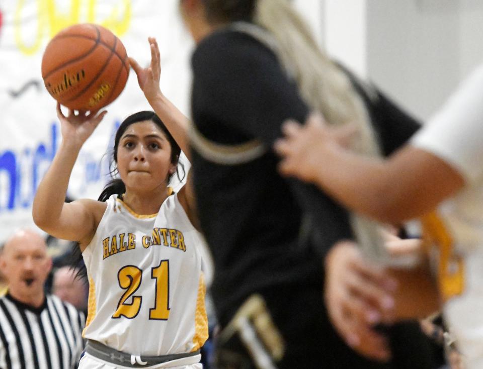 Hale Center's Makayla Espinosa shoots the ball against Sudan during the District 4-2A girls basketball game, Friday, Jan. 6, 2023, at Hale Center High School in Hale Center.