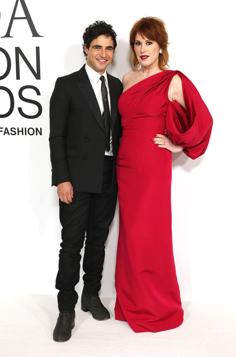 Zac Posen and Molly Ringwald attend the 2023 CFDA Fashion Awards at American Museum of Natural History on November 06, 2023 in New York City.