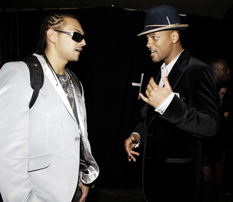 Sean Paul, presenter, and Will Smith, winner Favorite Male Artist at 33rd Annual American Music Awards - Backstage