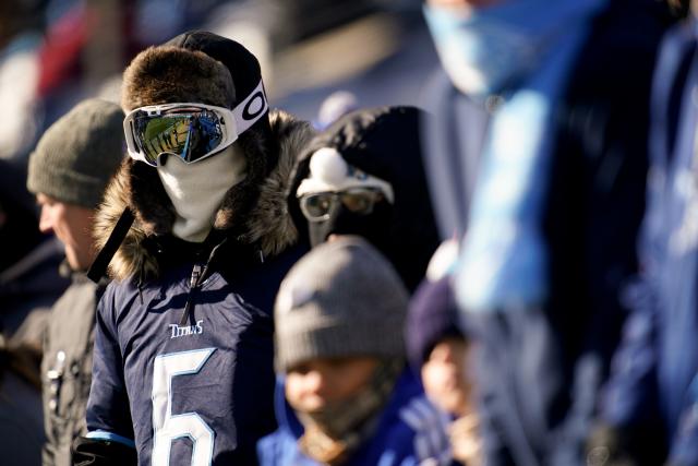 Tennessee Titans fans react to coldest game at Nissan Stadium history