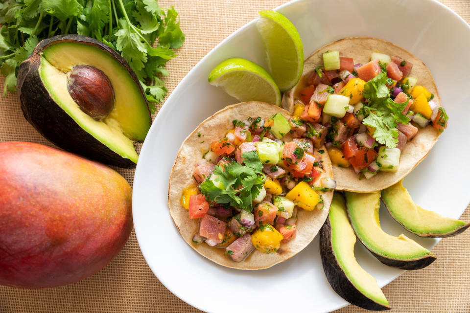 Ceviche de atún y mango