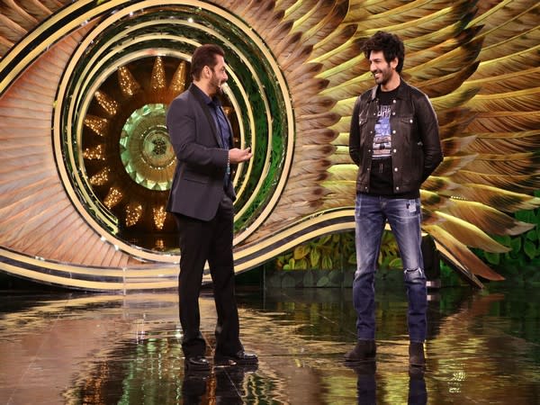 Kartik Aaryan, Salman Khan on 'Bigg Boss 15' sets