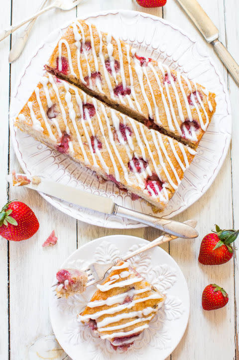 Strawberry Banana Cake