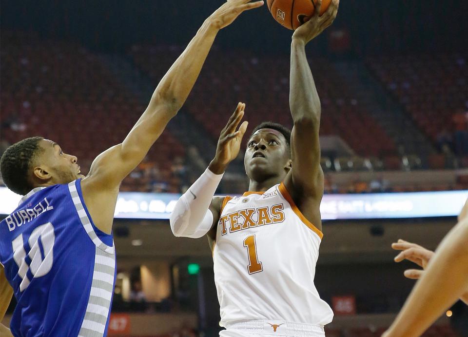 Andrew Jones returned to the court Tuesday, less than a year after being diagnosed with leukemia. (Getty)