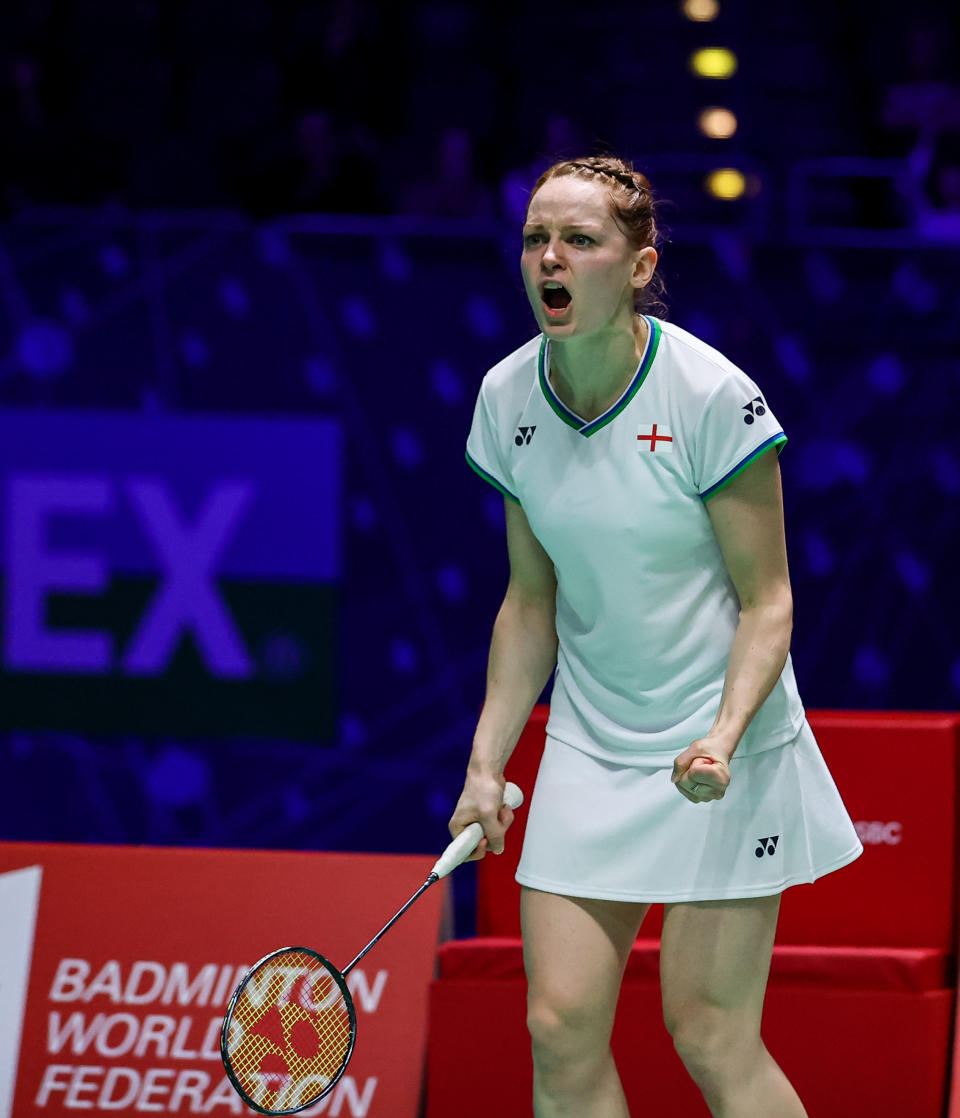 Lauren Smith and Marcus Ellis powered into the Yonex All England semi-finals as they bid to become the first home winners of the competition for 15 years