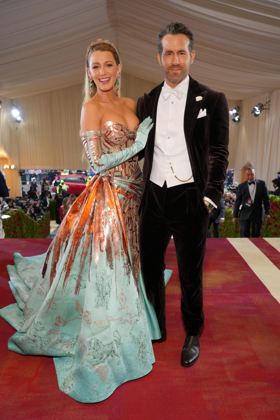 NEW YORK, NEW YORK – MAY 02: (Exclusive Coverage) Blake Lively and Ryan Reynolds arrive at The 2022 Met Gala Celebrating “In America: An Anthology of Fashion” at The Metropolitan Museum of Art on May 02, 2022 in New York City. (Photo by Kevin Mazur/MG22/Getty Images for The Met Museum/Vogue )