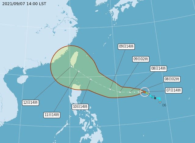 中央氣象局7日表示，輕度颱風璨樹仍在增強，依目前路徑有發布警報的可能。（圖取自氣象局網頁cwb.gov.tw）