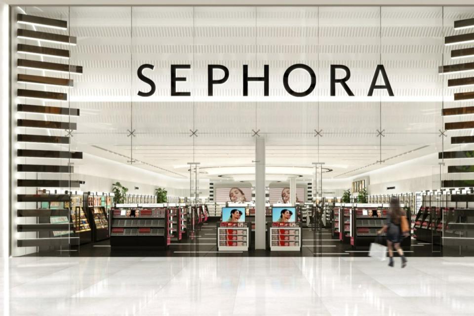 Sephora opened a new London shop on March 8 (Sephora ands Westfield)