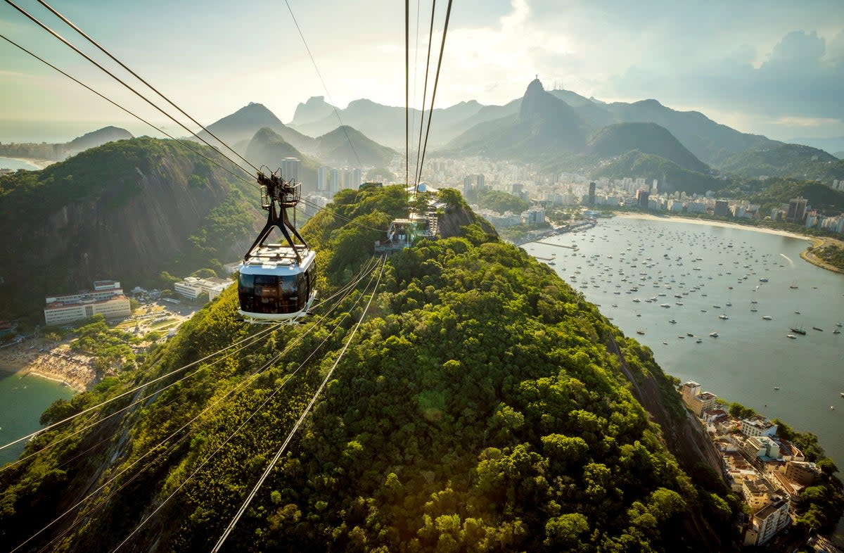 Hop on a cable car to Sugarloaf Mountain (Getty/iStock)