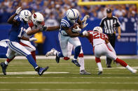 <p>Marlon Mack #25 of the Indianapolis Colts runs with the ball against the Arizona Cardinals during the second half at Lucas Oil Stadium on September 17, 2017 in Indianapolis, Indiana. (Photo by Michael Reaves/Getty Images) </p>
