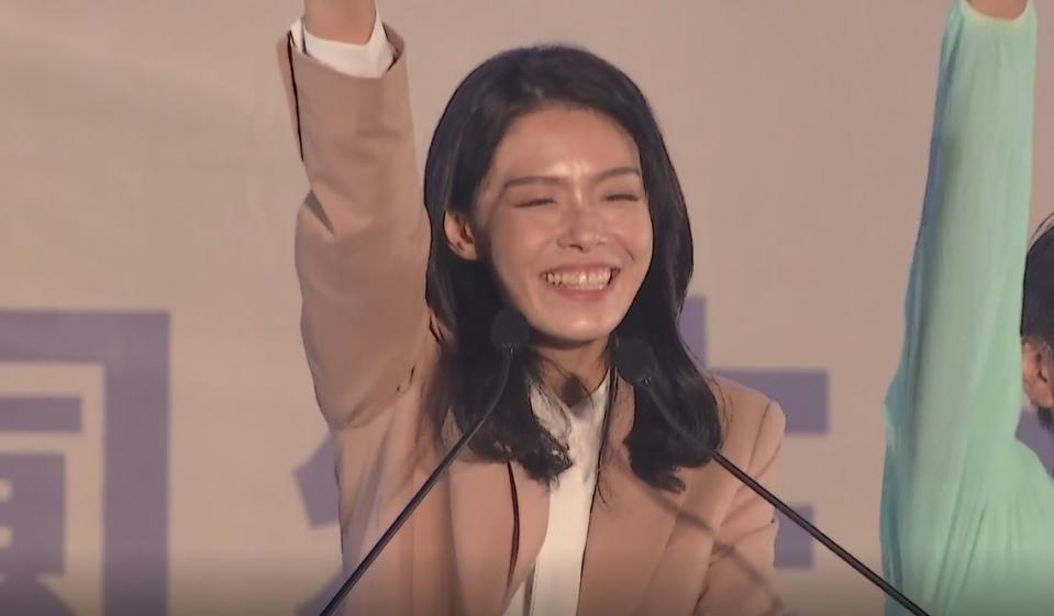 高虹安以2萬357票之差勝選，成了新竹第一位女市長。（圖／東森新聞）