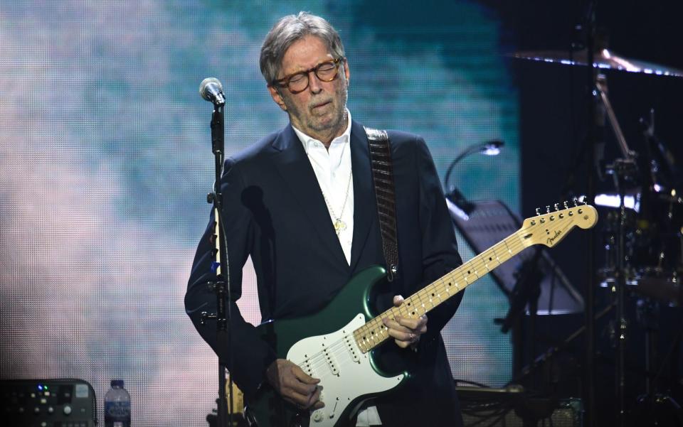 Eric Clapton ist am Coronavirus erkrankt. (Bild: Getty Images / Gareth Cattermole)