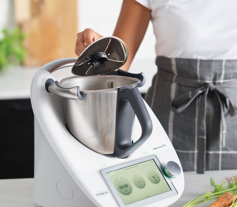 <p><a href="https://shop.thermomix.com/product/the-perfect-pair-bundle/" rel="nofollow noopener" target="_blank" data-ylk="slk:Shop Now;elm:context_link;itc:0;sec:content-canvas" class="link ">Shop Now</a></p><p>Thermomix® TM6™</p><p>$1499.00</p><p>thermomix.com</p><span class="copyright">Thermomix®</span>