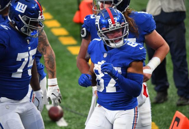 NFL: Dallas Cowboys at New York Giants, Fieldlevel