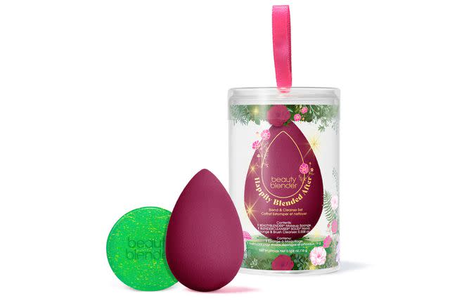 <p>beautyblender</p>