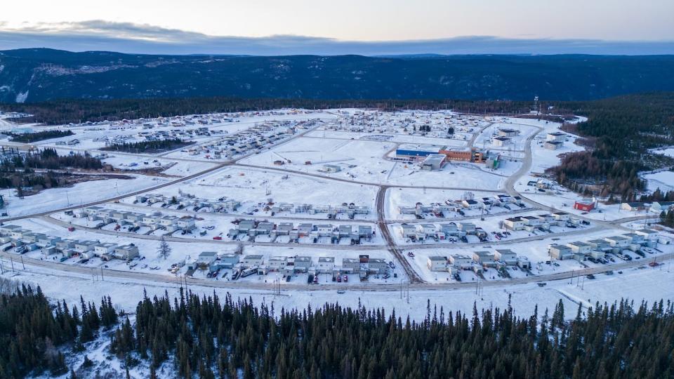 About 650 people live in Churchill Falls year round. Almost all the residents work for Newfoundland and Labrador Hydro, which operates the school and the recreation facilities, and owns all the housing.