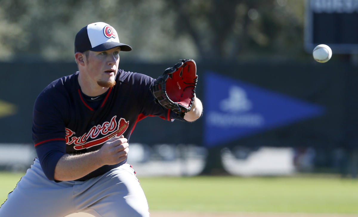 Braves continue expensive offseason, sign Craig Kimbrel to four