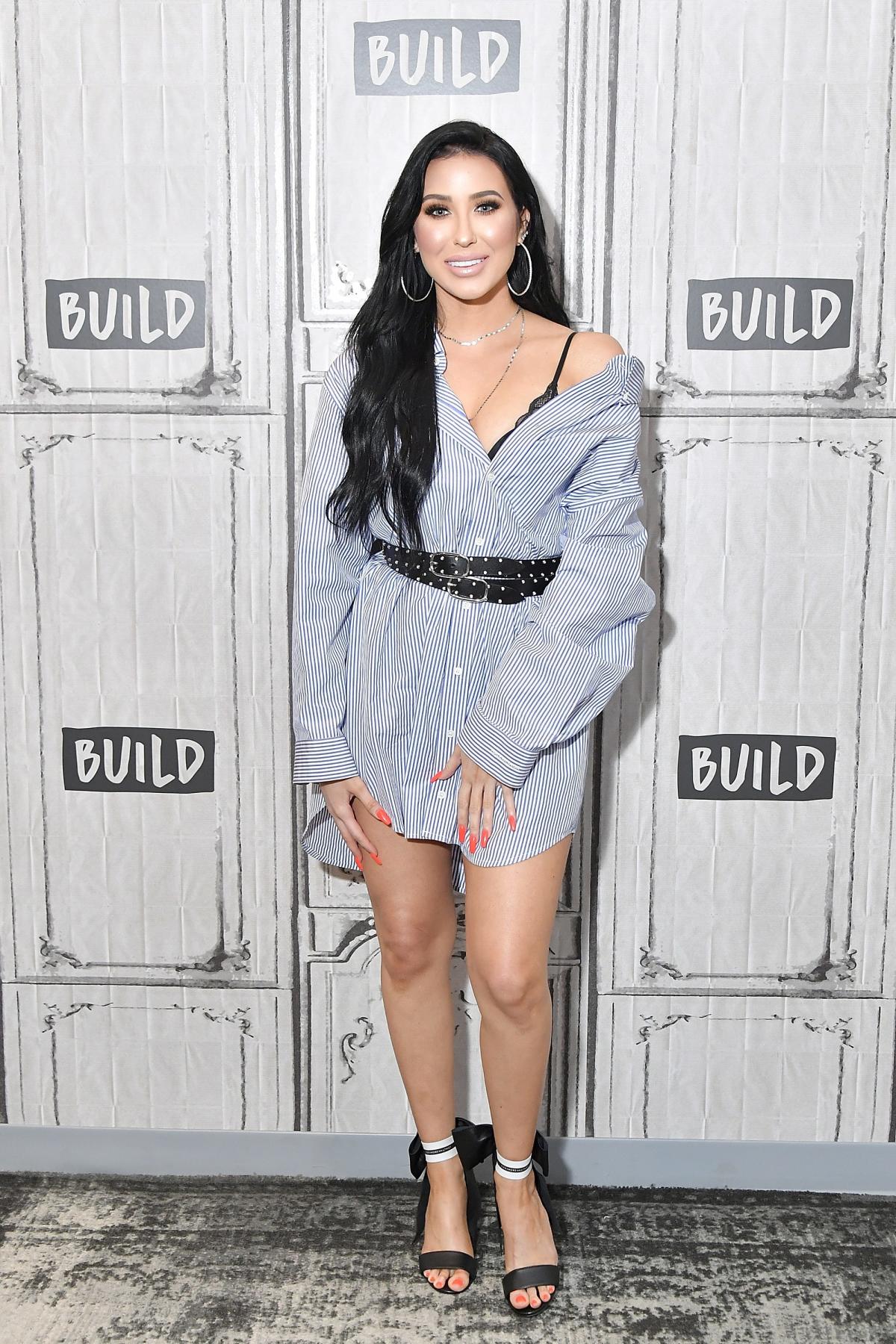 Jaclyn Hill Proudly Displays Stretch Marks After Weight Criticism