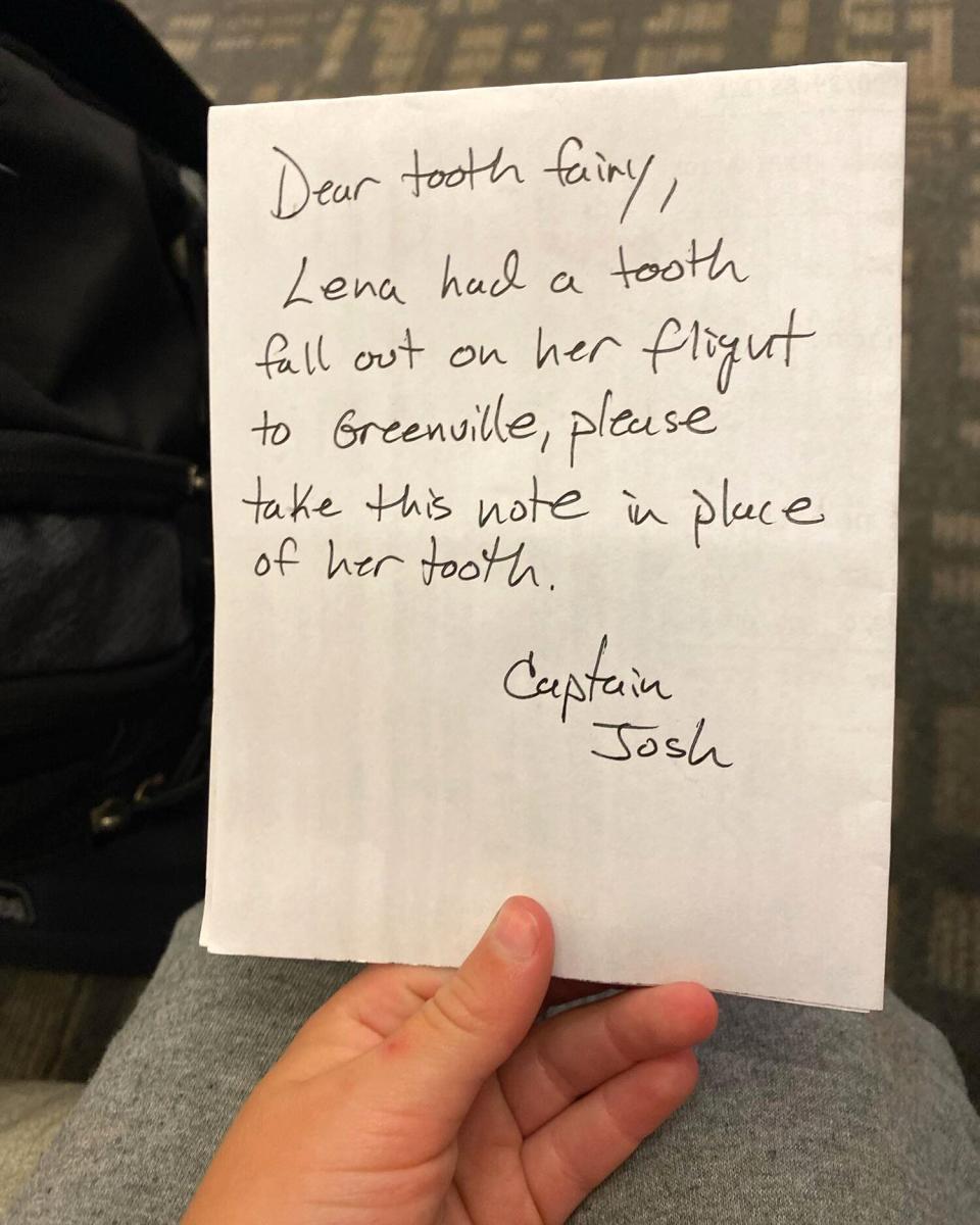 Airline captain writes note to tooth fairy for girl who lost tooth on plane