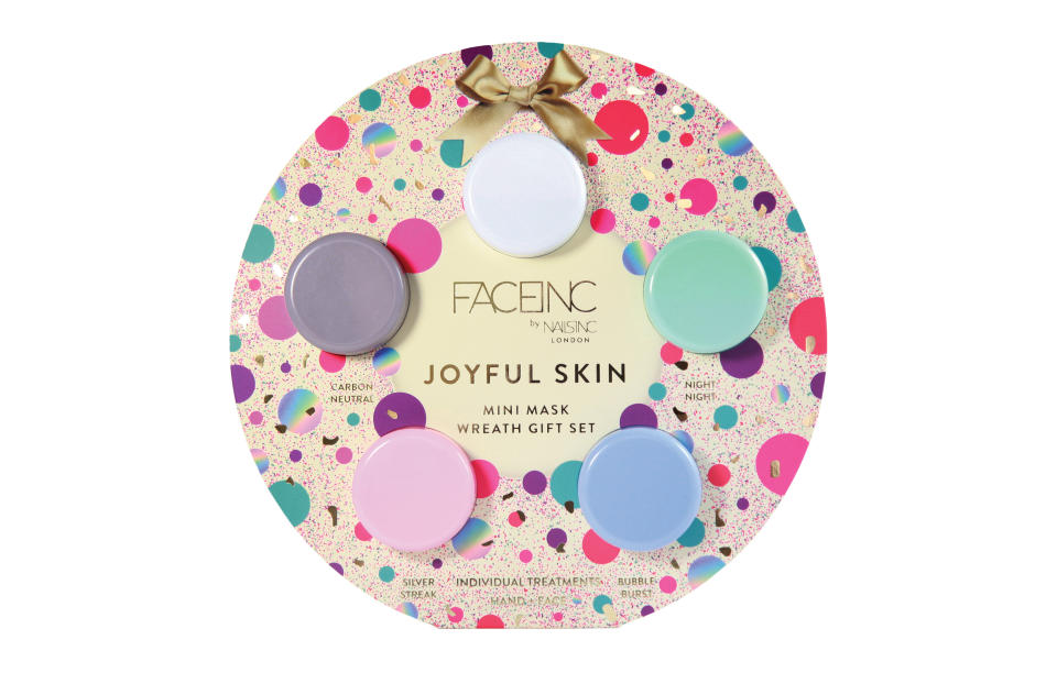 Joyful Skin Mini Mask Wreath Set