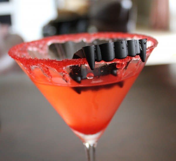 <strong>Get the <a href="http://www.cookingwithsugar.com/halloween-party-drink-recipes-vampire-kiss-martini/">Vampire Kiss Martini recipe from Cooking with Sugar</a></strong>