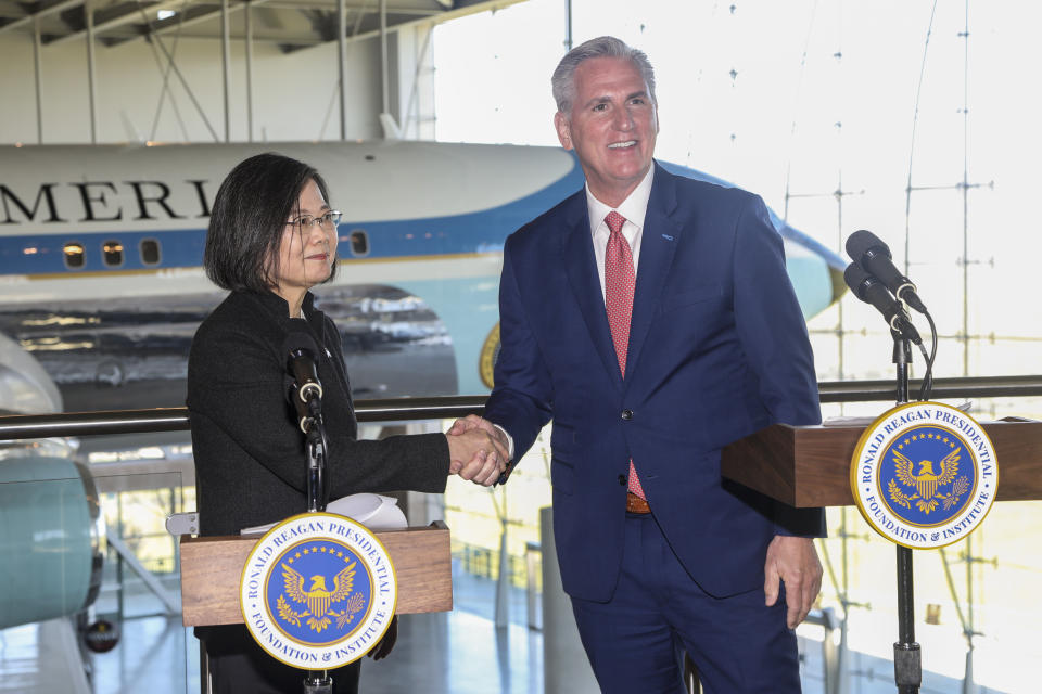 House Speaker Kevin McCarthy, R-Calif., right, shakes hands with Taiwanese President Tsai Ing-wen after delivering statements to the press after a Bipartisan Leadership Meeting at the Ronald Reagan Presidential Library in Simi Valley, Calif., Wednesday, April 5, 2023. (AP Photo/Ringo H.W. Chiu)