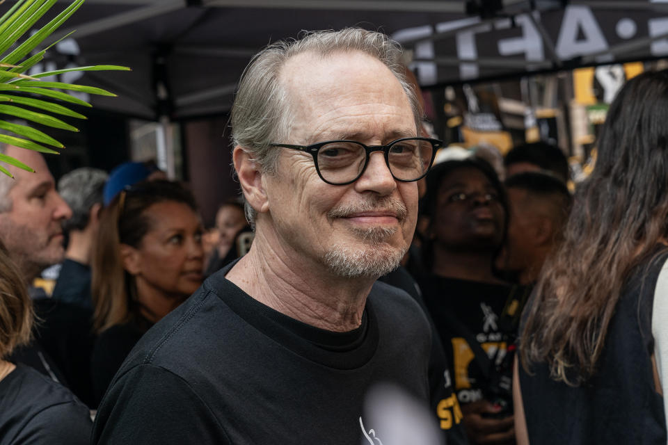 Steve Buscemi attends Rock the City for a Fair Contract event