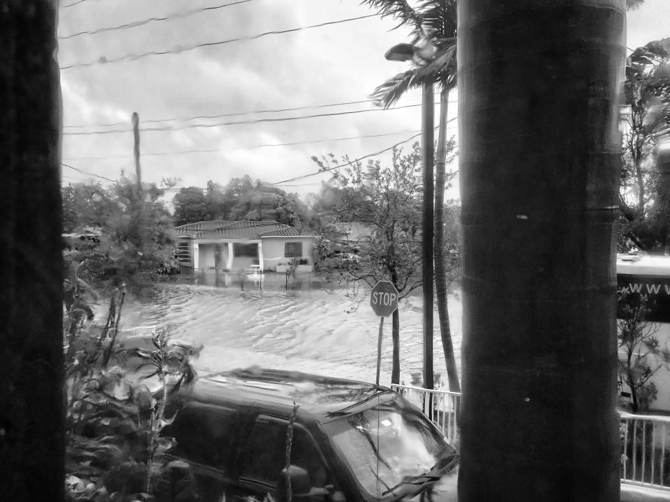 Heavy rains and wind from Hurricane Irma sends flood waters along 11th Street in Miami. (Photo: Holly Bailey/Yahoo News)