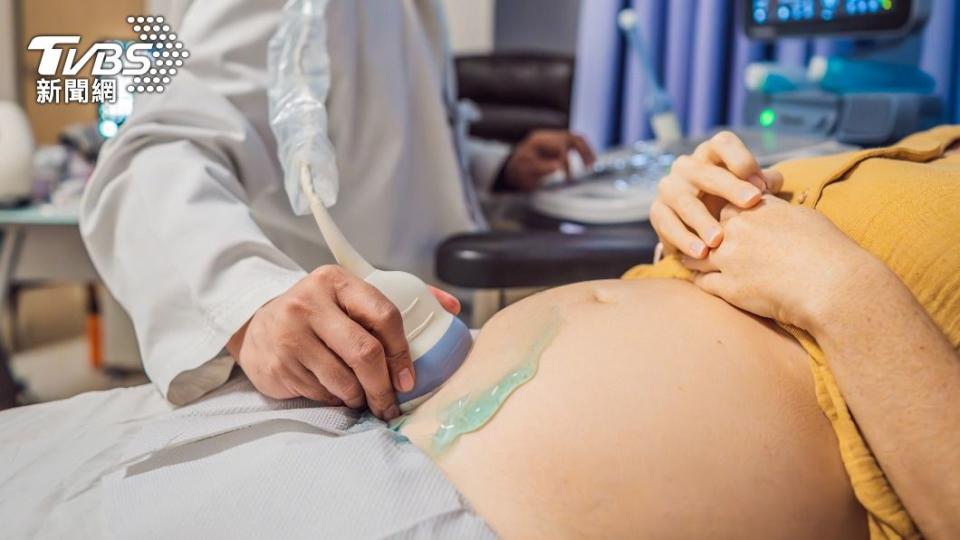 女子以為懷孕照超音波，卻被醫生立即警告快開刀。（示意圖／shutterstock達志影像）