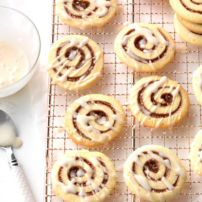 Cinnamon Bun Cookies Exps Ucsbz17 194676 D05 05 4b 3