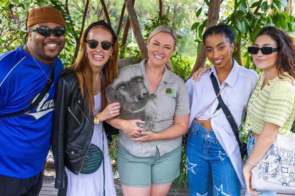 <p>Australian Reptile Park</p> Dancers for Taylor Swift