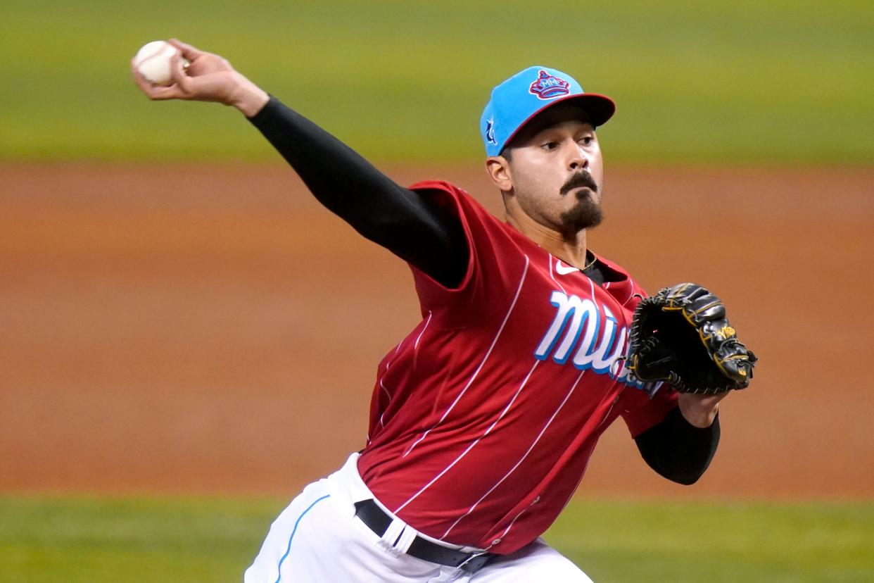 DEP-BEI BRAVOS-MARLINS (AP)