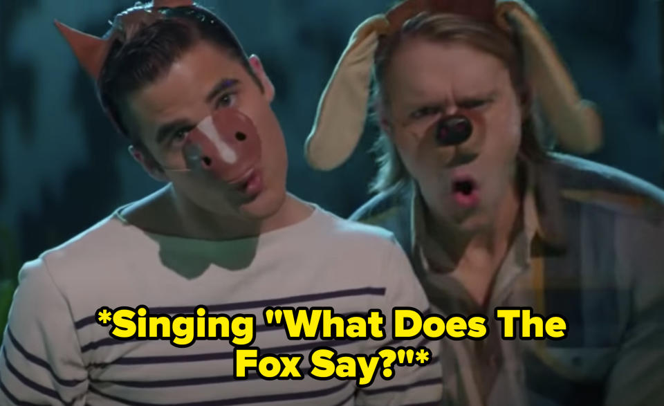 Blaine and Sam singing "What Does The Fox Say?"