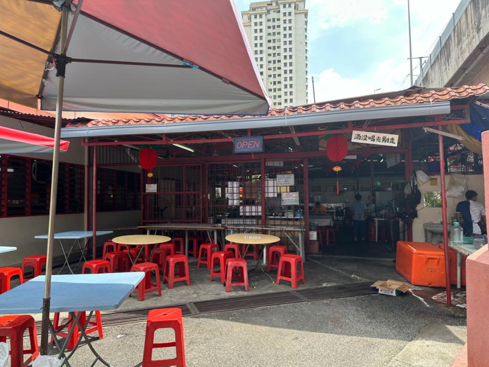 Shadam Heng Noodle - Outdoor seats