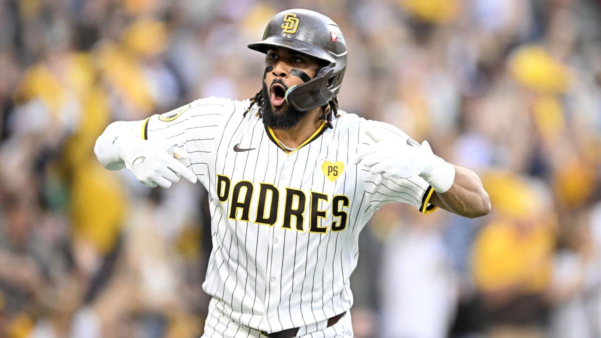 Tatis hits 2-run homer, King strikes out 12 as the Padres beat the Braves 4-0 in playoff opener