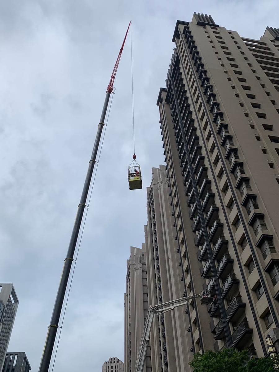 竹市大樓太多雲梯車高度不夠，是否影響救災引起議員關切。（圖：市府提供）