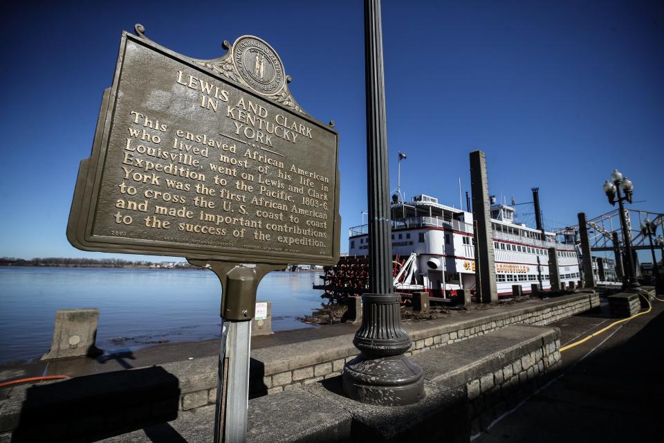 Lewis and Clark and York plaque at the Belle of Louisville wharf.