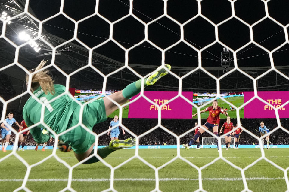 England's goalkeeper Mary Earps makes diving save on a penalty from Spain's Jennifer Hermoso during the Women's World Cup soccer final between Spain and England at Stadium Australia in Sydney, Australia, Sunday, Aug. 20, 2023. (AP Photo/Rick Rycroft)