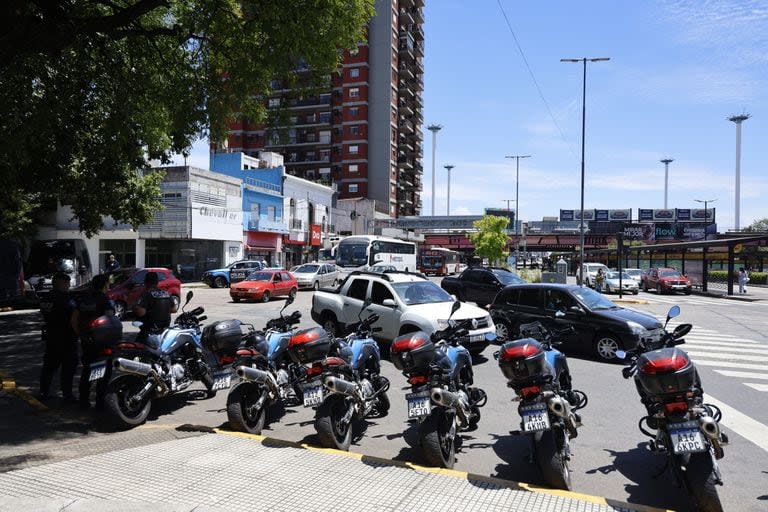 Operativo de seguridad por la marcha del 20 D en Puente Saavedra