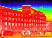 A general view shows the U.S. embassy in a thermal image taken with an infrared camera in Berlin October 27, 2013. A German newspaper said on Sunday that U.S. President Barack Obama knew his intelligence service was eavesdropping on Angela Merkel as long ago as 2010, contradicting reports that he had told the German leader he did not know. The U.S. National Security Agency (NSA) denied that Obama had been informed about the operation by the NSA chief in 2010, as reported by the German newspaper. REUTERS/Fabrizio Bensch (GERMANY - Tags: POLITICS)