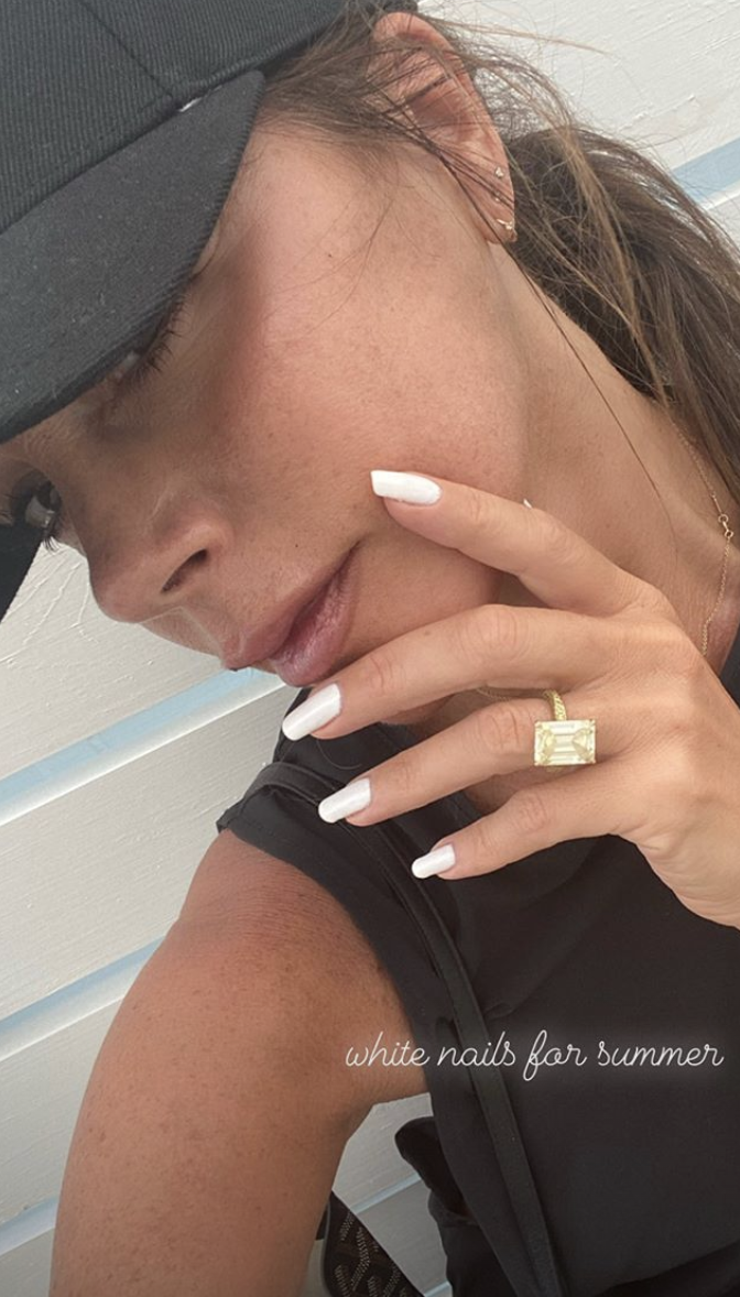 <h1 class="title">Victoria Beckham mani</h1><cite class="credit"><a href="https://www.instagram.com/victoriabeckham/" rel="nofollow noopener" target="_blank" data-ylk="slk:Instagram;elm:context_link;itc:0;sec:content-canvas" class="link ">Instagram</a> | Victoria Beckham</cite>