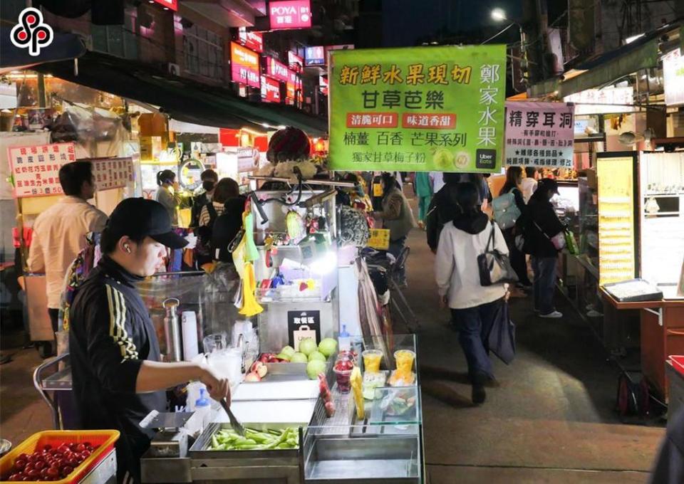 經濟部統計處29日發布國內產經情勢，餐飲零售營業額可望受惠母親節、消暑商機續呈增長。（示意圖／報系資料照）