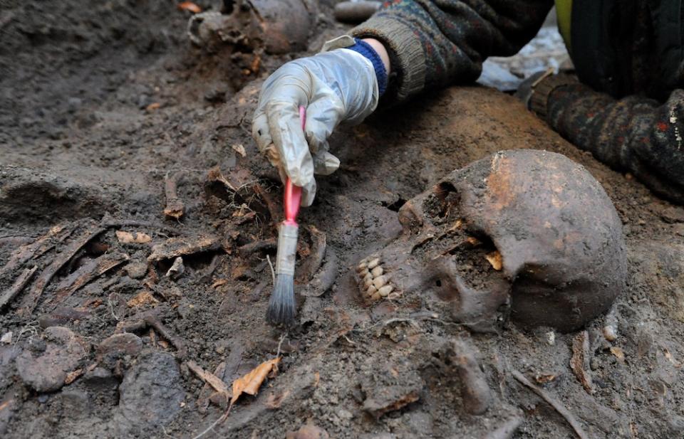 Two mass graves holding an estimated 1,700 skeletons were found underground at the southern tip of Durham University's Palace Green Library.