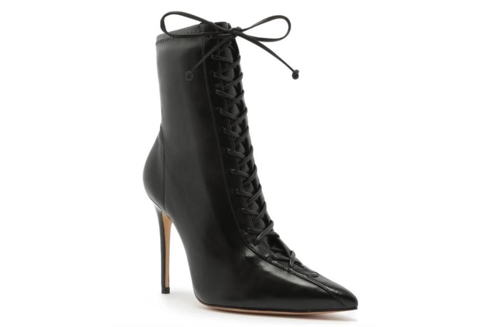 schutz, tennie pointed toe lace-up boot